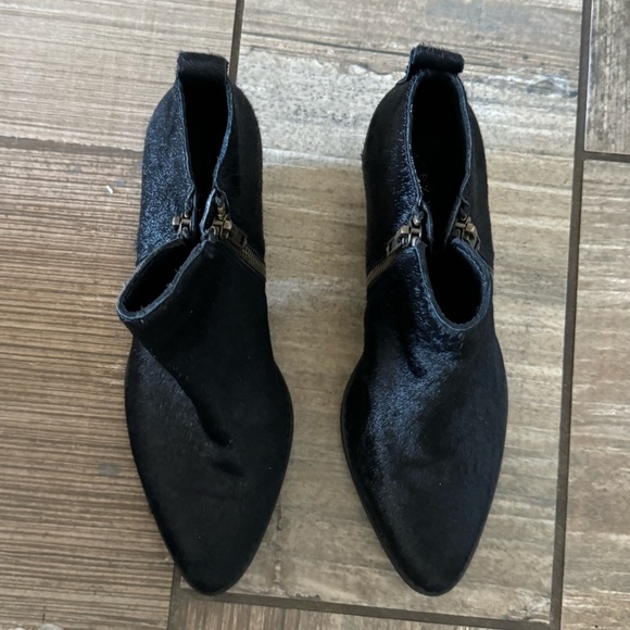 Very Volatile Los Angeles ankle booties size 7 - Picture 3 of 11
